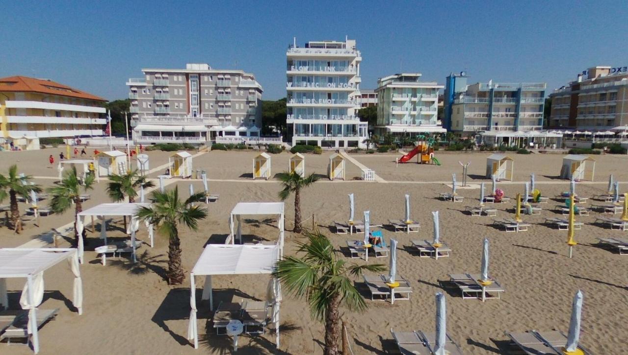 Unico Hotel Caorle Extérieur photo